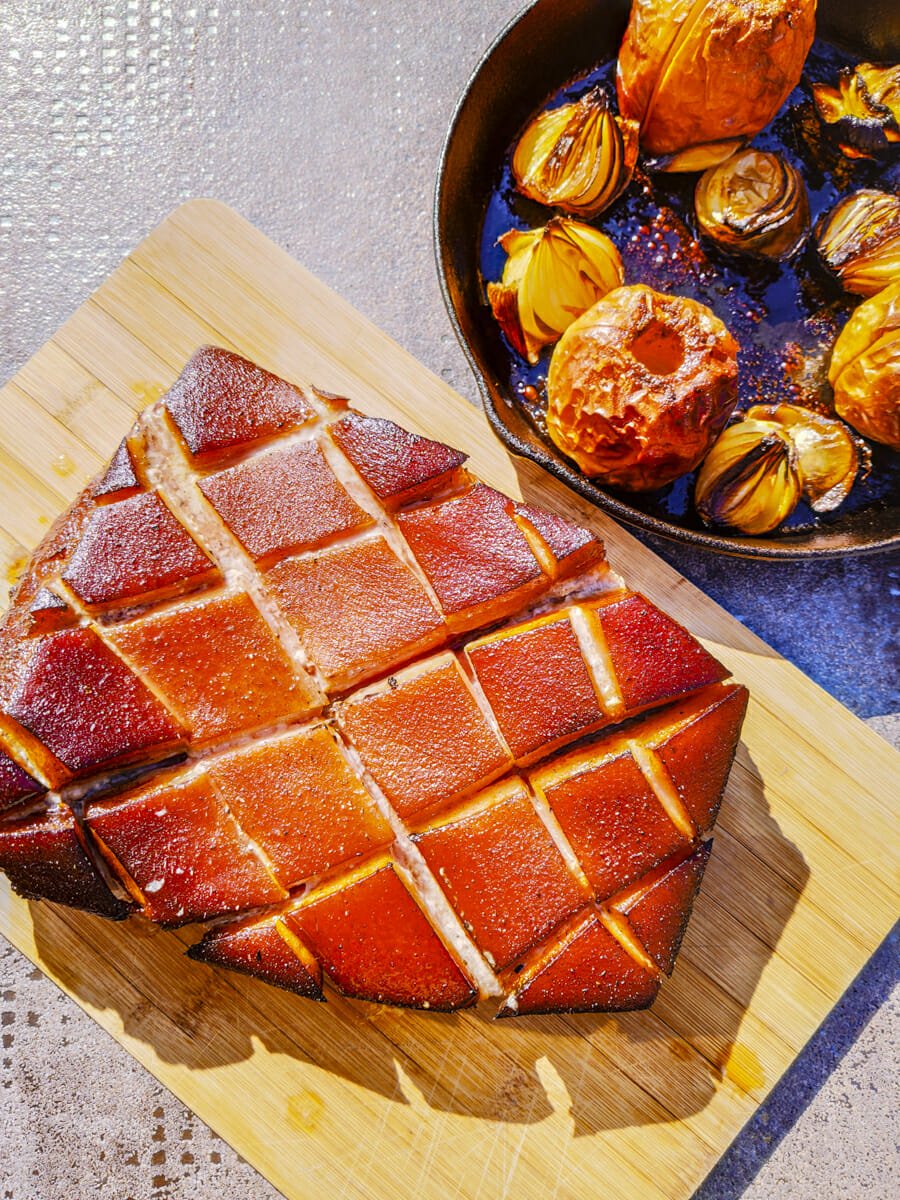 Lard aux pommes au barbecue