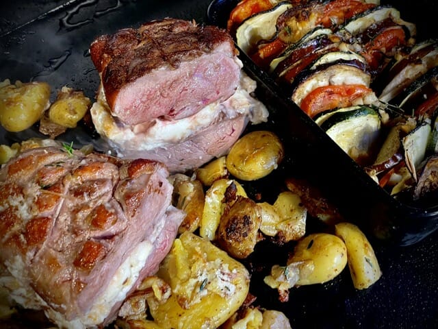 Magrets de canard farcis au chèvre au barbecue