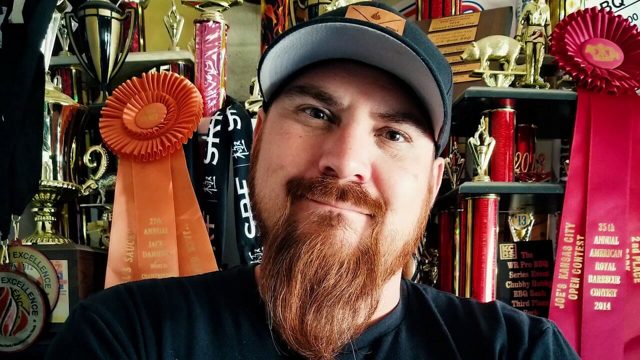 Qui est Sterling Smith de Loot n Booty BBQ?