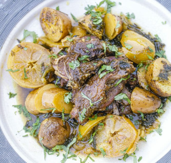 Tajine d'agneau aux citrons confits, miel et coriandre
