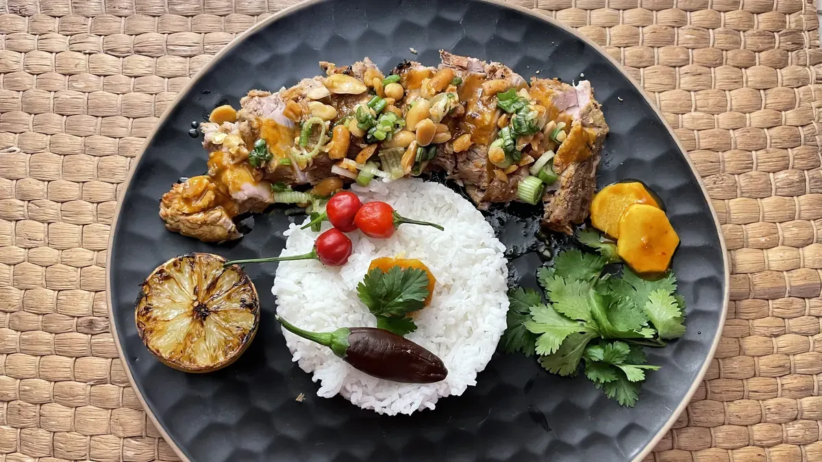 Filet mignon de porc préparé comme au restaurant, version curry thaï déstructuré.