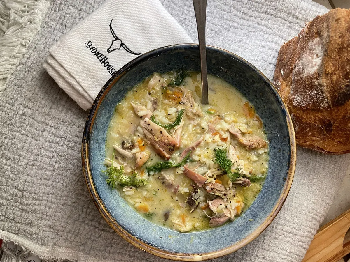 Soupe de poulet grillé Afgolemono